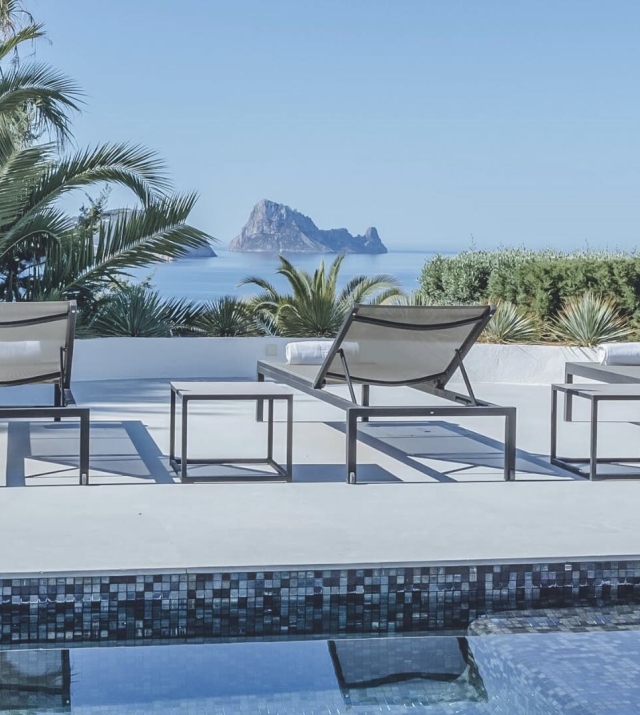 Resa Estates Ibiza can Viv tourist license sale koop day beds.jpg